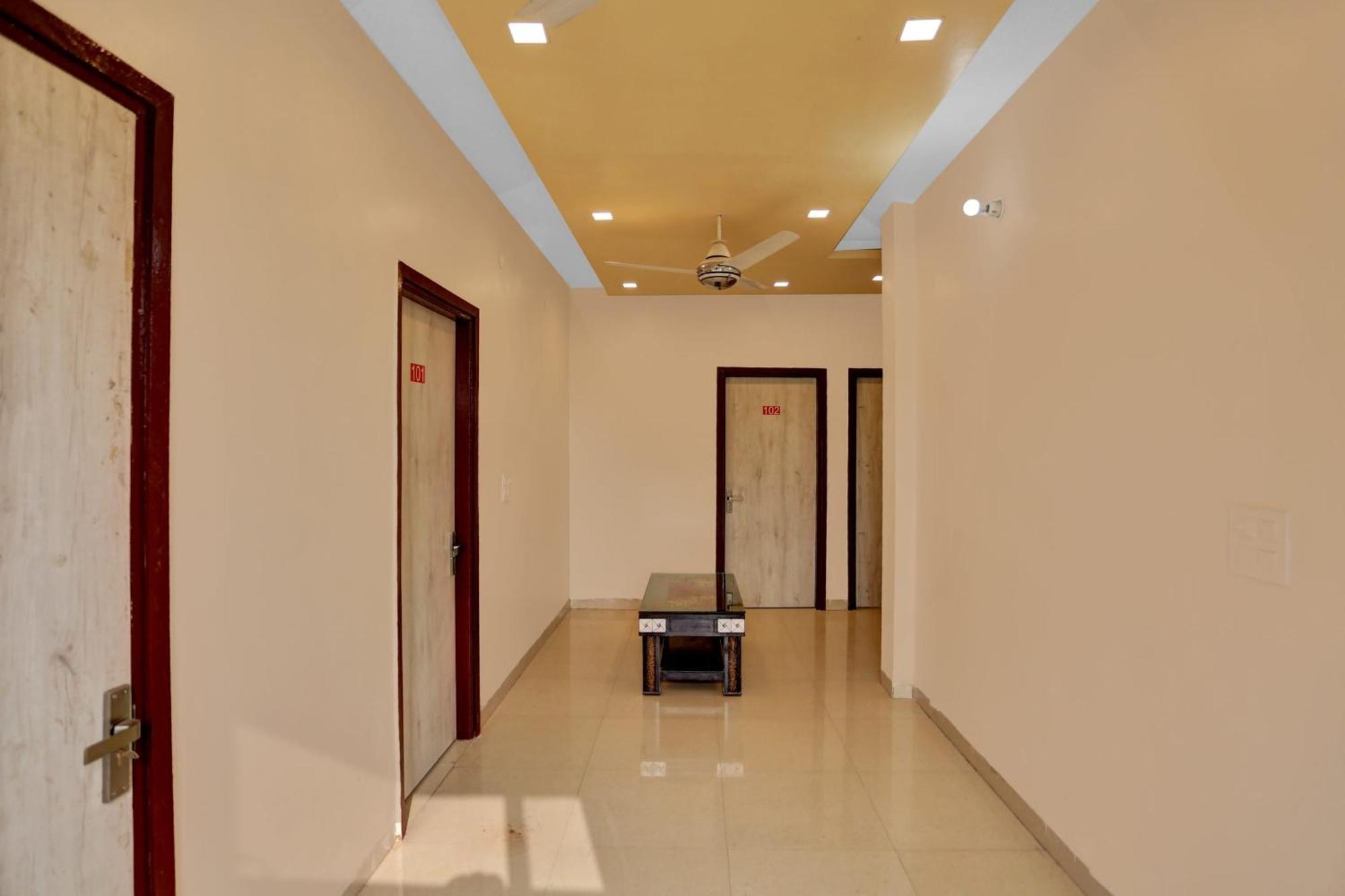 Hotel O Expo View Near Pvr Ansal Plaza Грейтър Нойда Екстериор снимка