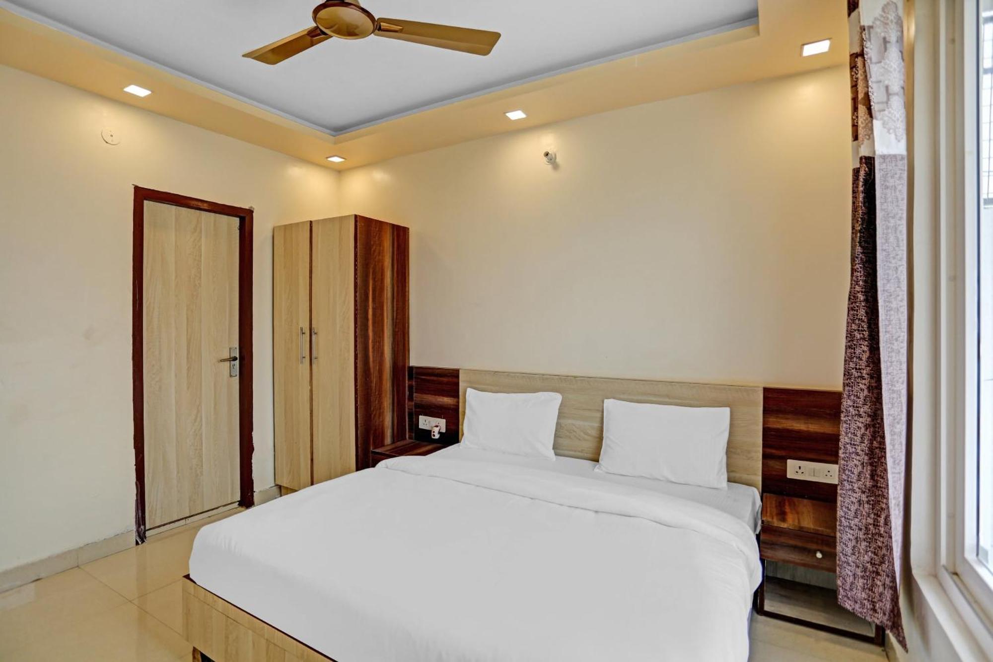 Hotel O Expo View Near Pvr Ansal Plaza Грейтър Нойда Екстериор снимка